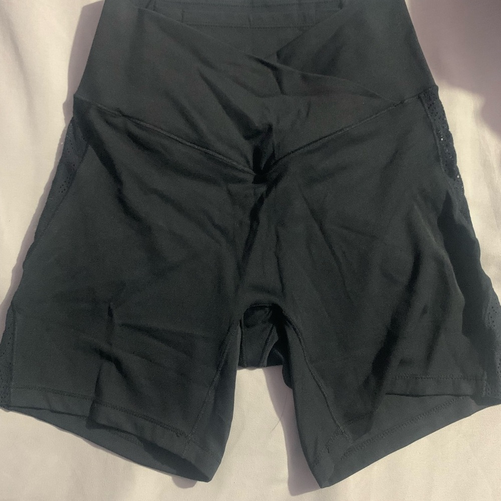 HALARA Black Bike Shorts with Elastic Waistband